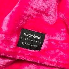throwbee PILLOWCASE (Classic fitted) - Pink