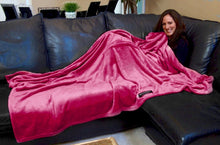 THROWBEE Blanket-Poncho - HOT PINK