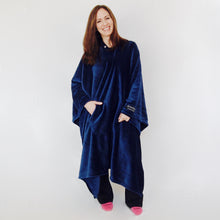 THROWBEE Blanket-Poncho - BLUE