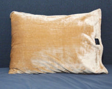 throwbee PILLOWCASE (Classic fitted)  - Beige