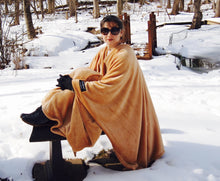 THROWBEE Blanket-Poncho - BEIGE