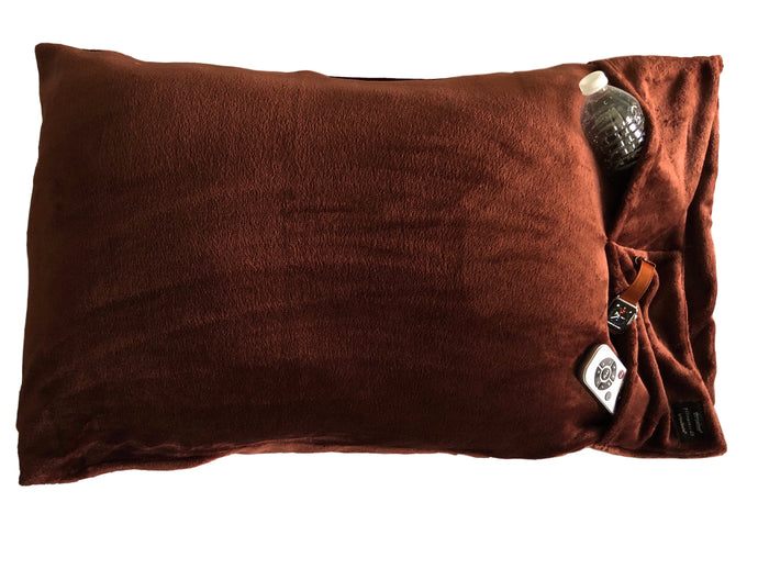 NEW throwbee PILLOWCASE 2.0 WITH SIDE POCKETS, yes SIDE POCKETS! - CHOCOLATE BROWN